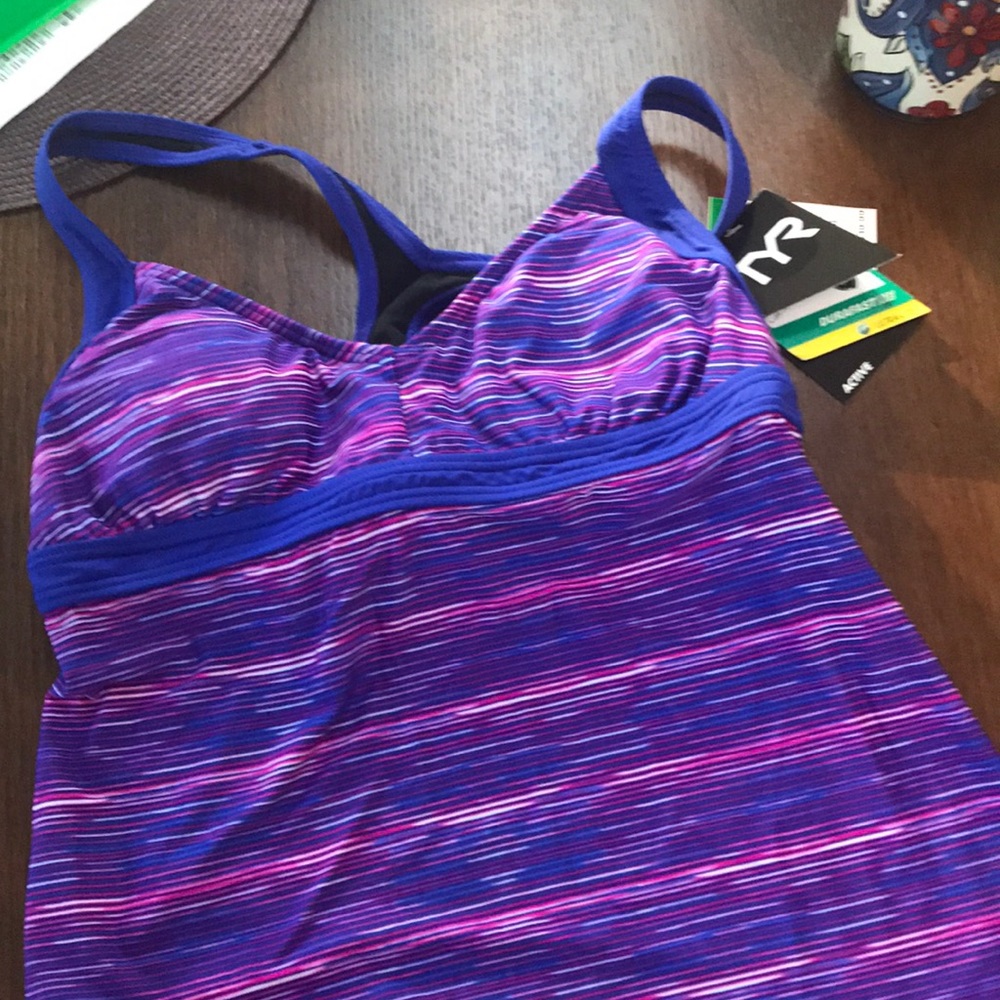 TYR Athletic top/swim top brand new